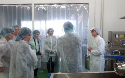 Visita al vivero de Biescas de varias entidades relacionadas con el desarrollo rural de Guipúzcoa