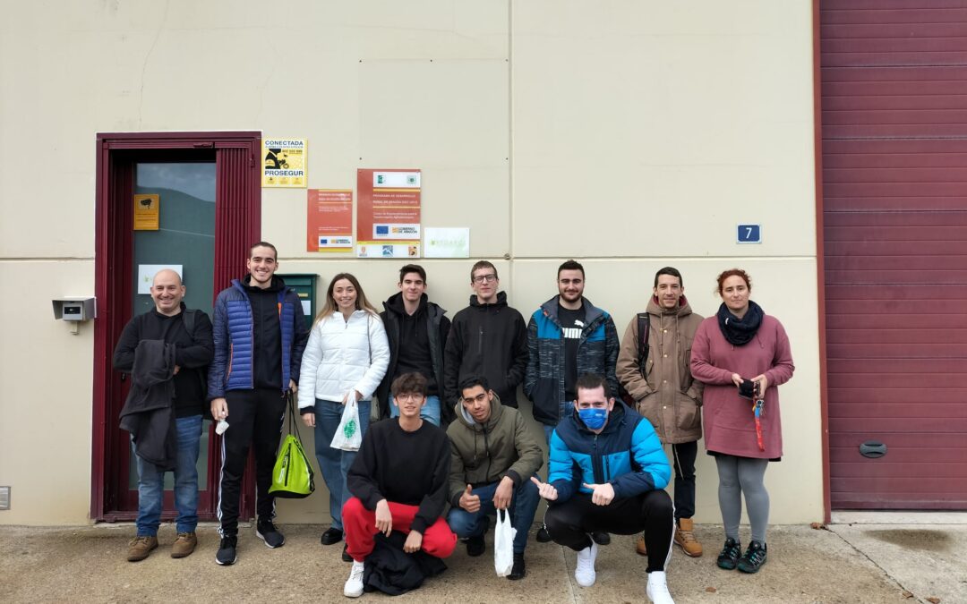Alumnos del IES Pirineos de Jaca visitan el Vivero de empresas agroalimentarias de Biescas